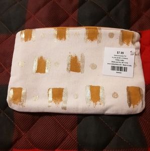 NWT Clutch
